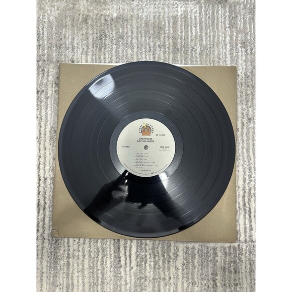 Badfinger Say No More LP Radio Records RR 16030 1981 Cover Art By Peter Max‎ - Picture 6 of 8